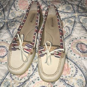 Women’s sperrys
